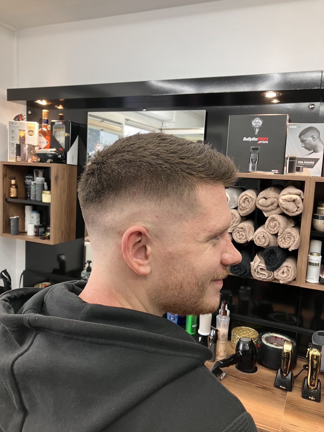 Kurzer Crop mit Fade